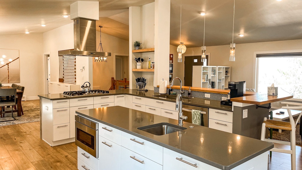 Photo of Kitchen in Skyway