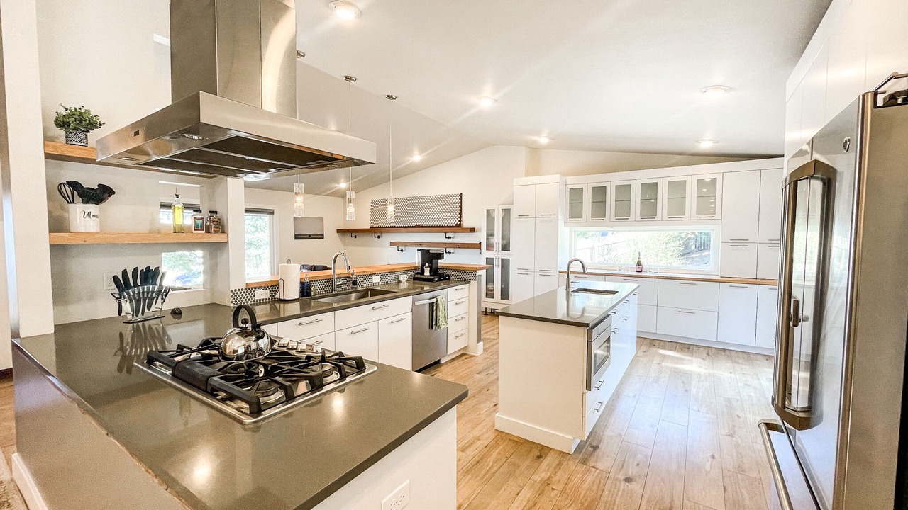 Photo of Kitchen in Skyway