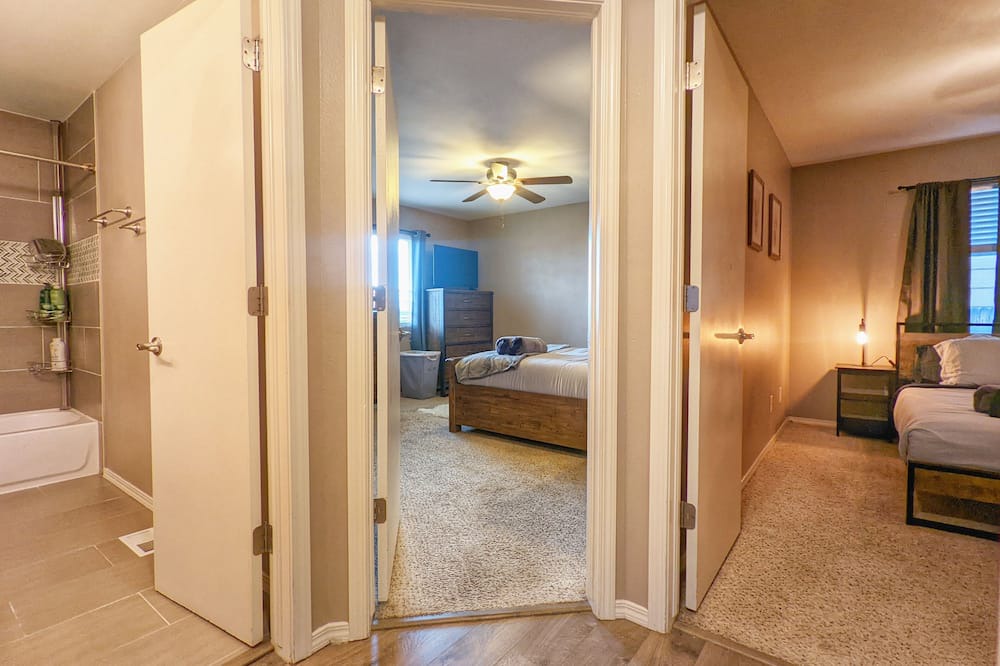 Photo of Bedroom in Security-Widefield