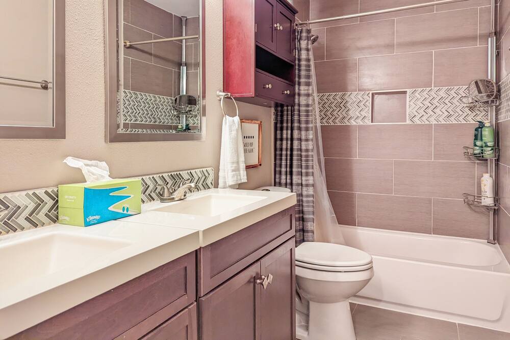 Photo of Bathroom in Security-Widefield