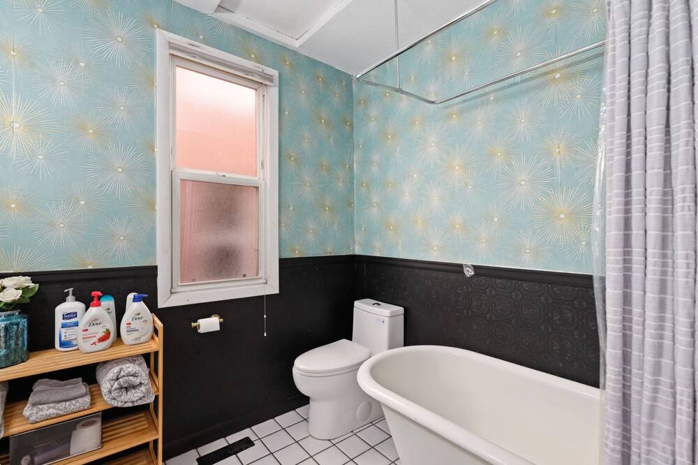 Photo of Bathroom in Speer