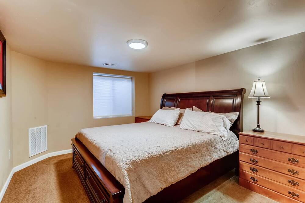 Photo of Bedroom in Castle Rock