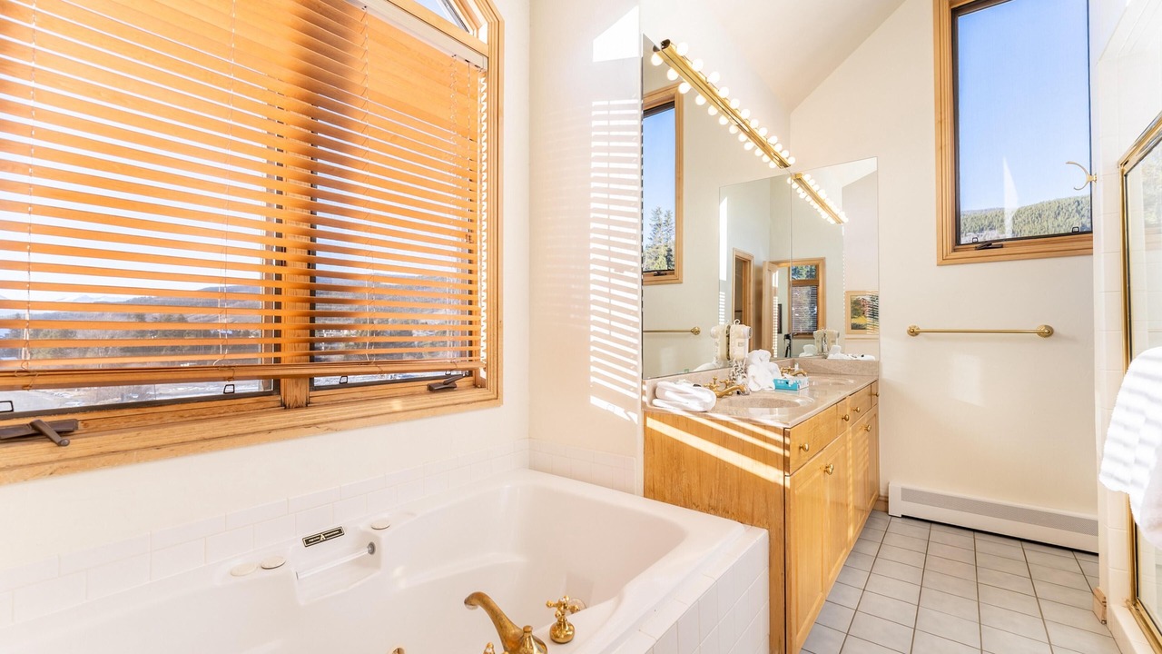 Photo of Bathroom in Mountain House