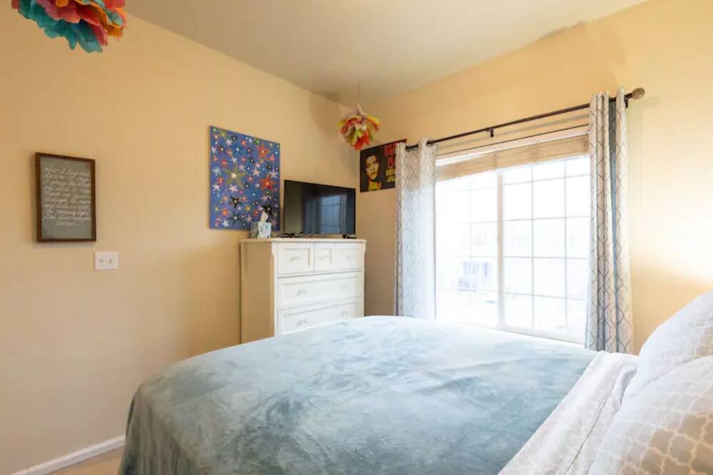 Photo of Bedroom in Green Valley Ranch
