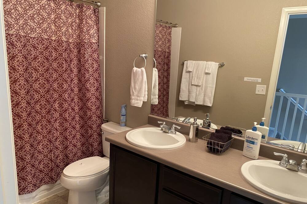 Photo of Bathroom in Todd Creek