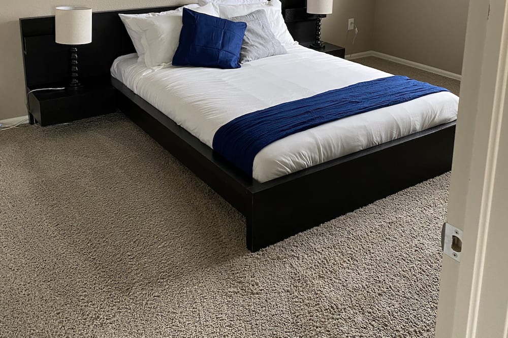 Photo of Bedroom in Todd Creek