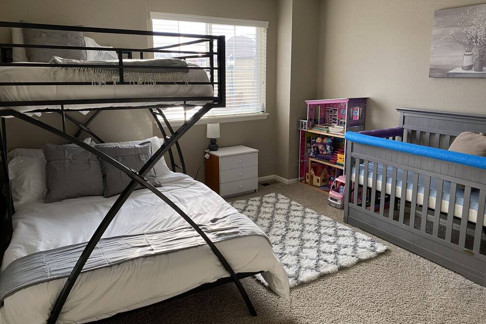 Photo of Bedroom in Todd Creek
