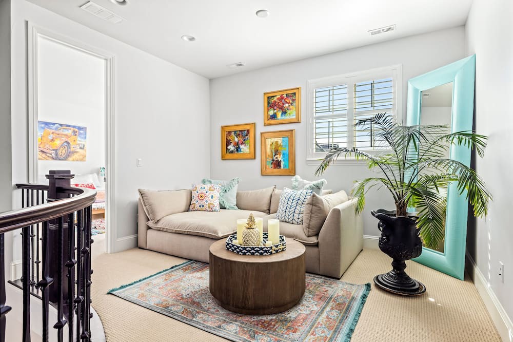 Photo of Livingroom in Greenwood Village