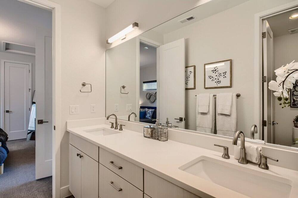Photo of Bathroom in Northeast Park Hill