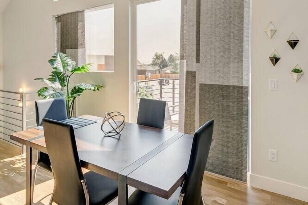 Photo of Bedroom in Northeast Park Hill