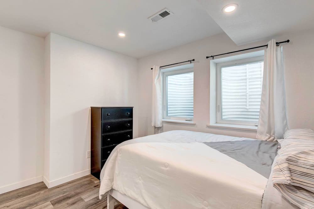 Photo of Bedroom in Sunnyside