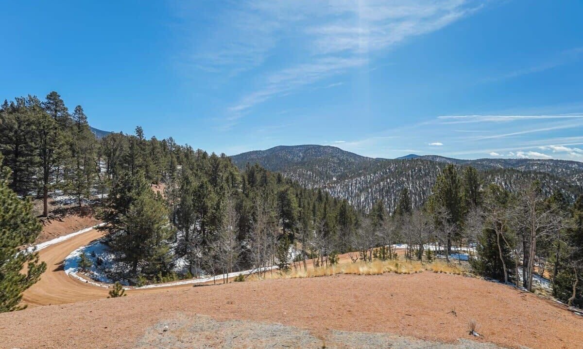 Photo of Others in Rainbow Valley