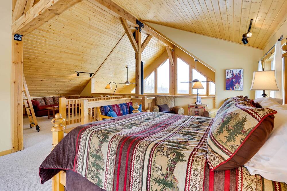 Photo of Bedroom in Warm Springs