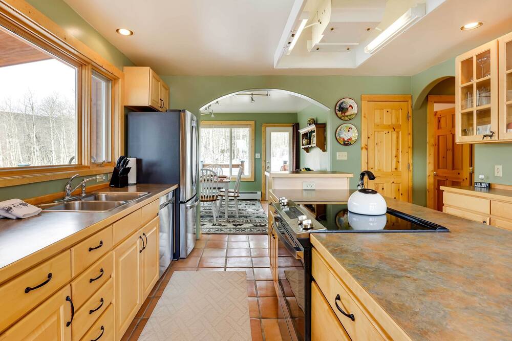 Photo of Kitchen in Warm Springs