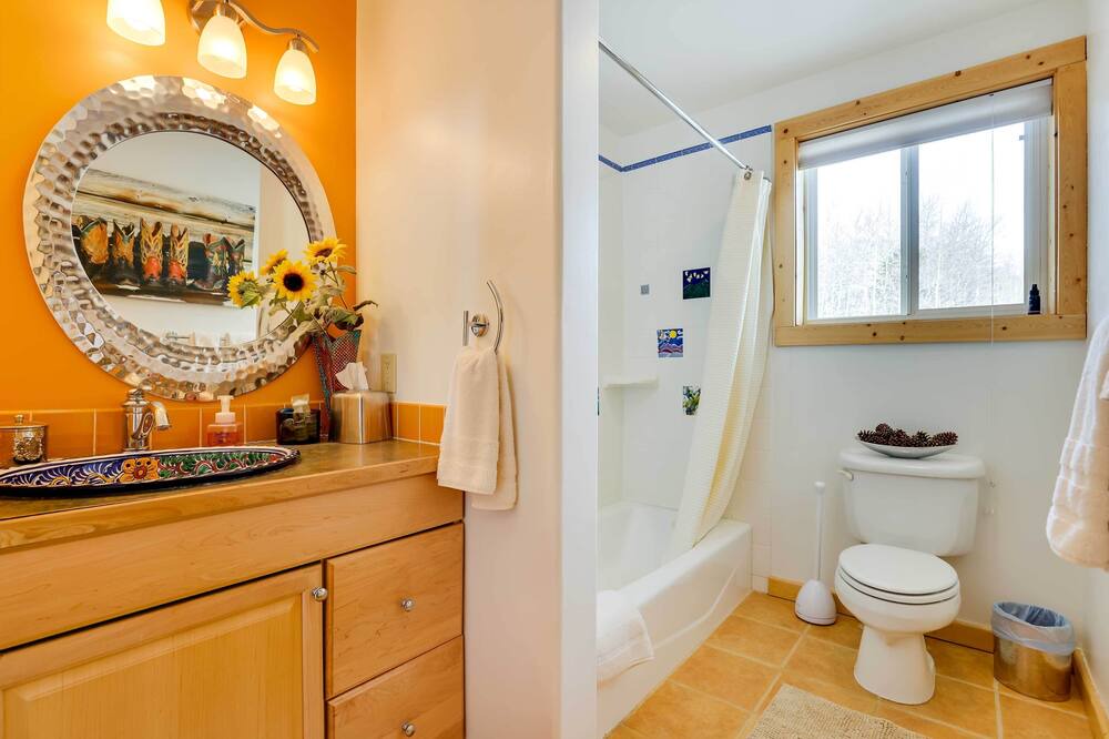 Photo of Bathroom in Warm Springs