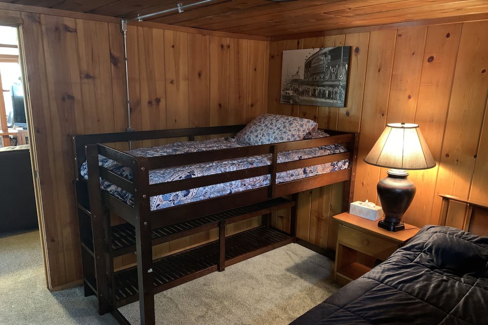 Photo of Bedroom in Evergreen