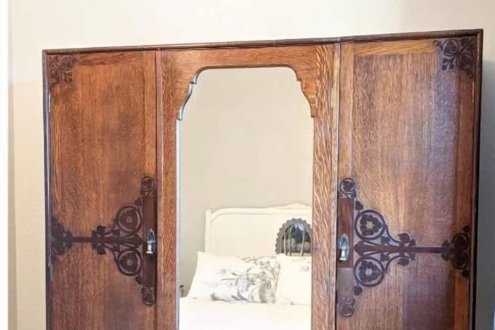 Photo of Bedroom in Clifton