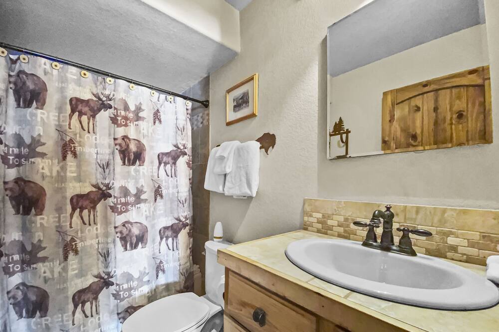 Photo of Bathroom in Warm Springs