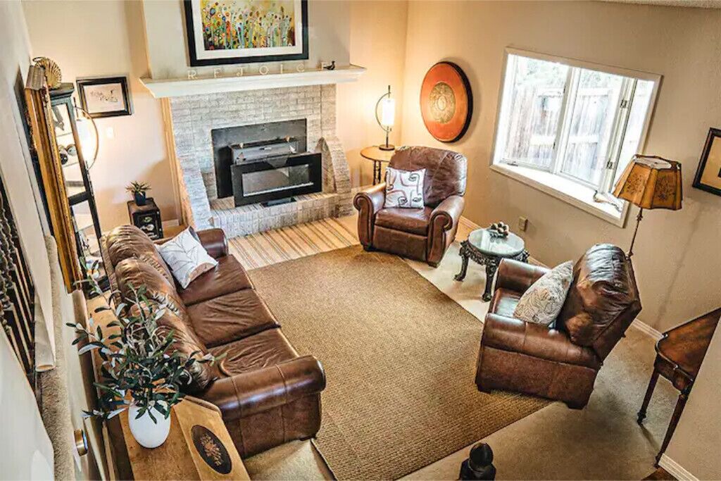 Photo of Livingroom in Lafayette