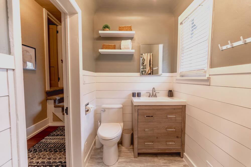 Photo of Bathroom in Paonia