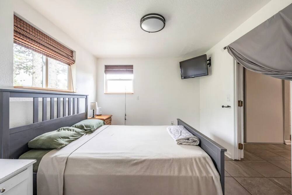 Photo of Bedroom in Saint Mary's
