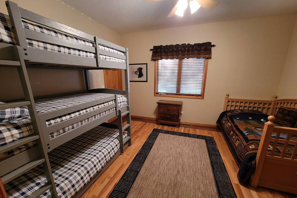 Photo of Bedroom in Perry Park