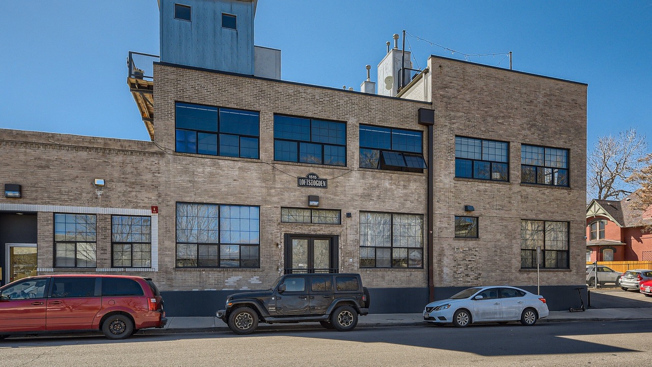 Photo of Outdoor in Uptown
