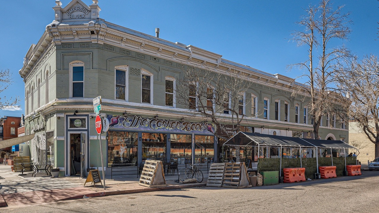 Photo of Outdoor in Uptown