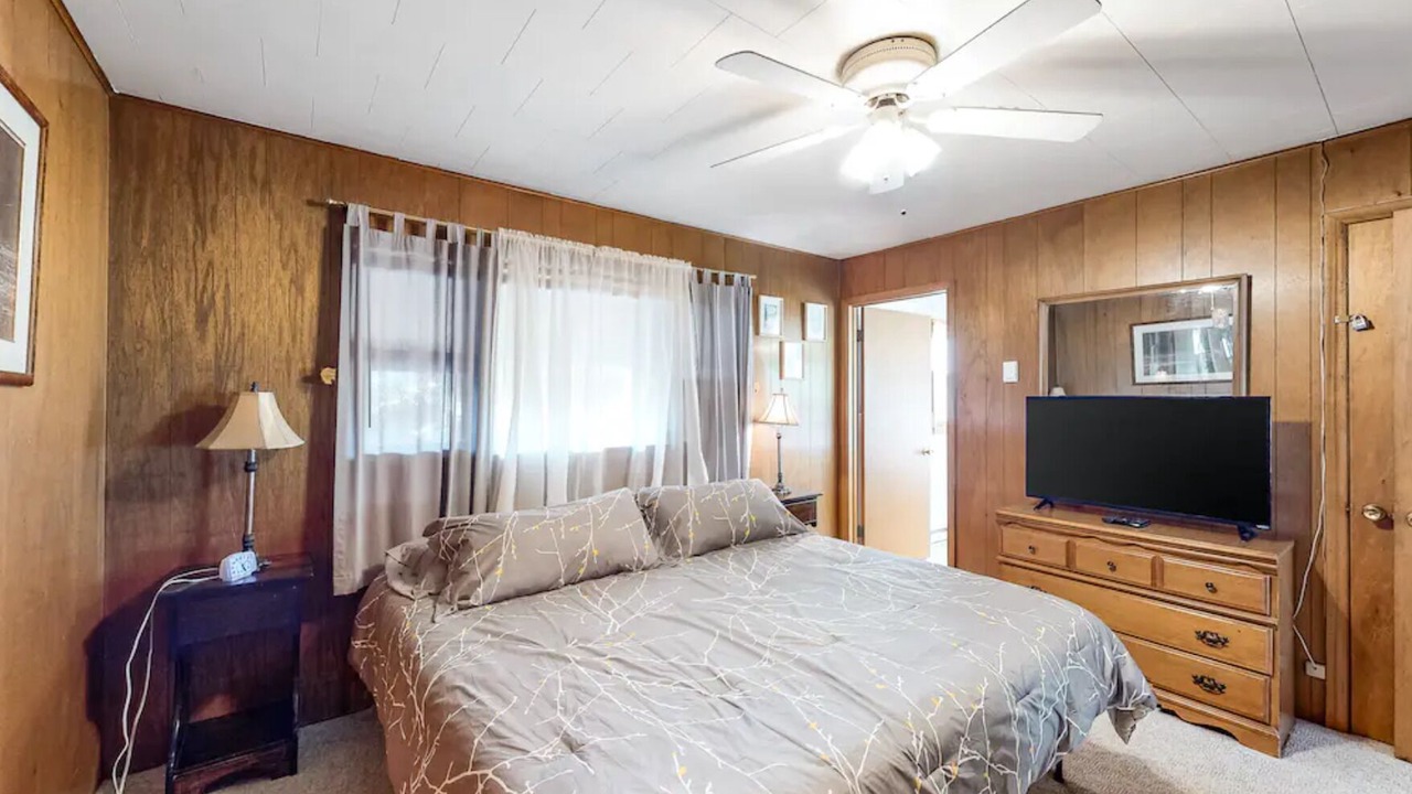 Photo of Bedroom in Ponderosa Pines