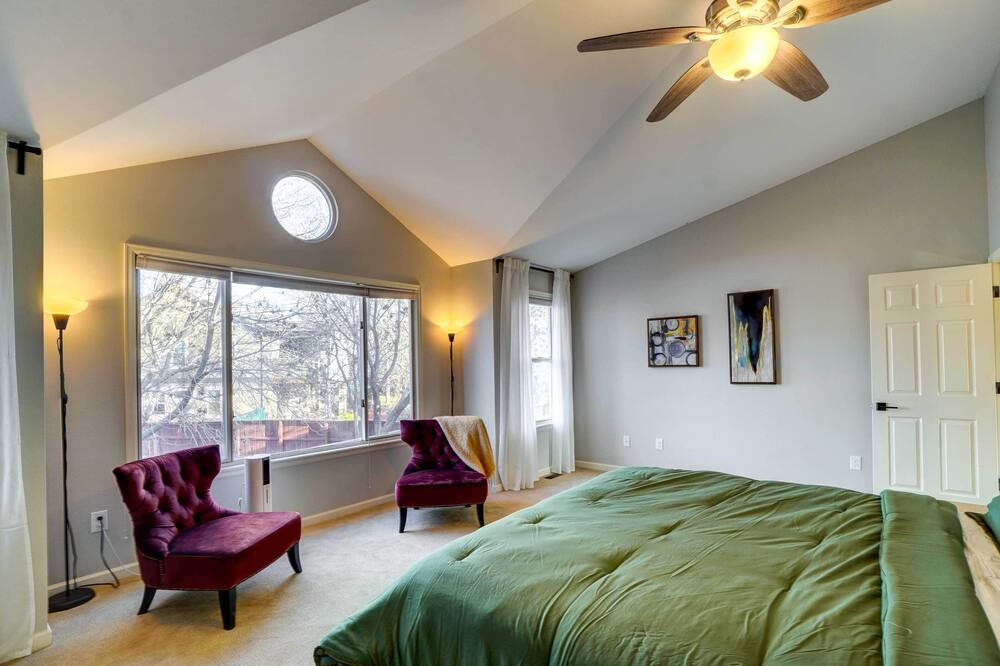 Photo of Bedroom in Highlands Ranch