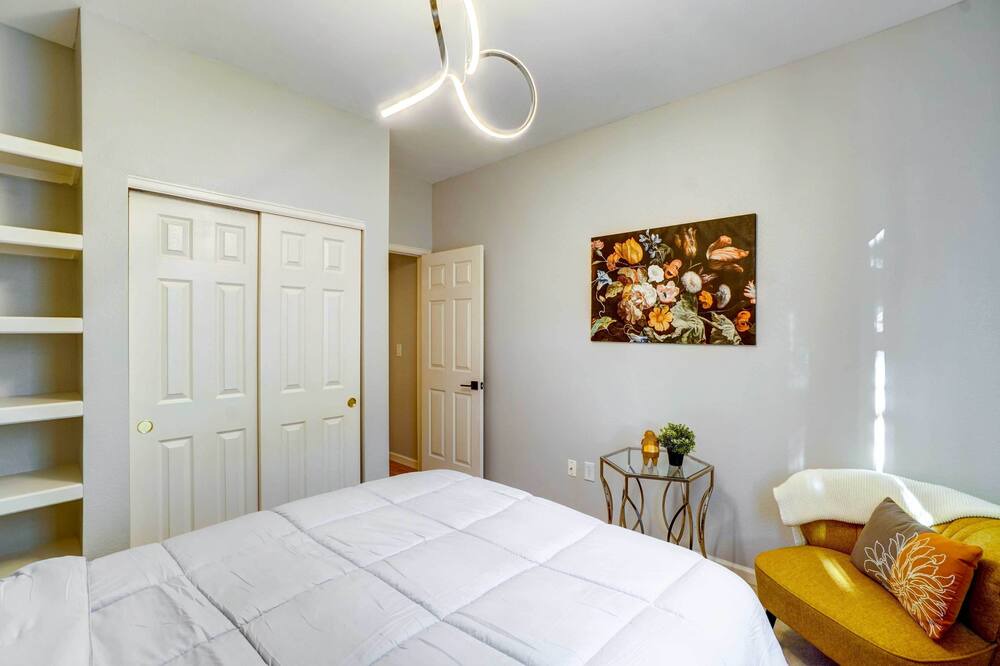 Photo of Bedroom in Highlands Ranch