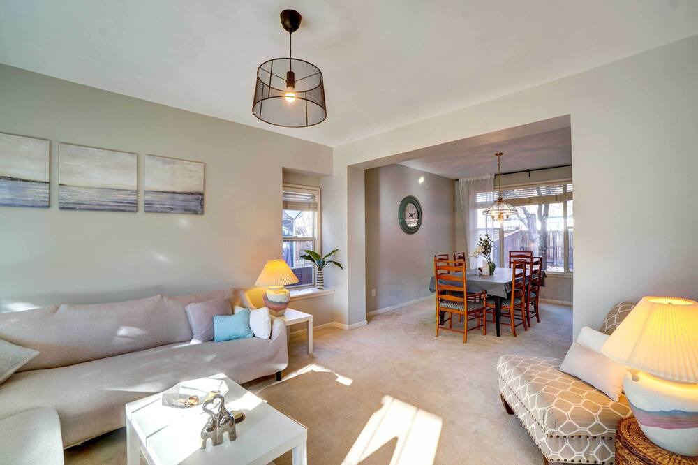 Photo of Livingroom in Highlands Ranch