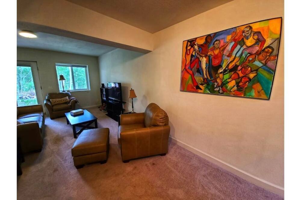 Photo of Bedroom in Warm Springs