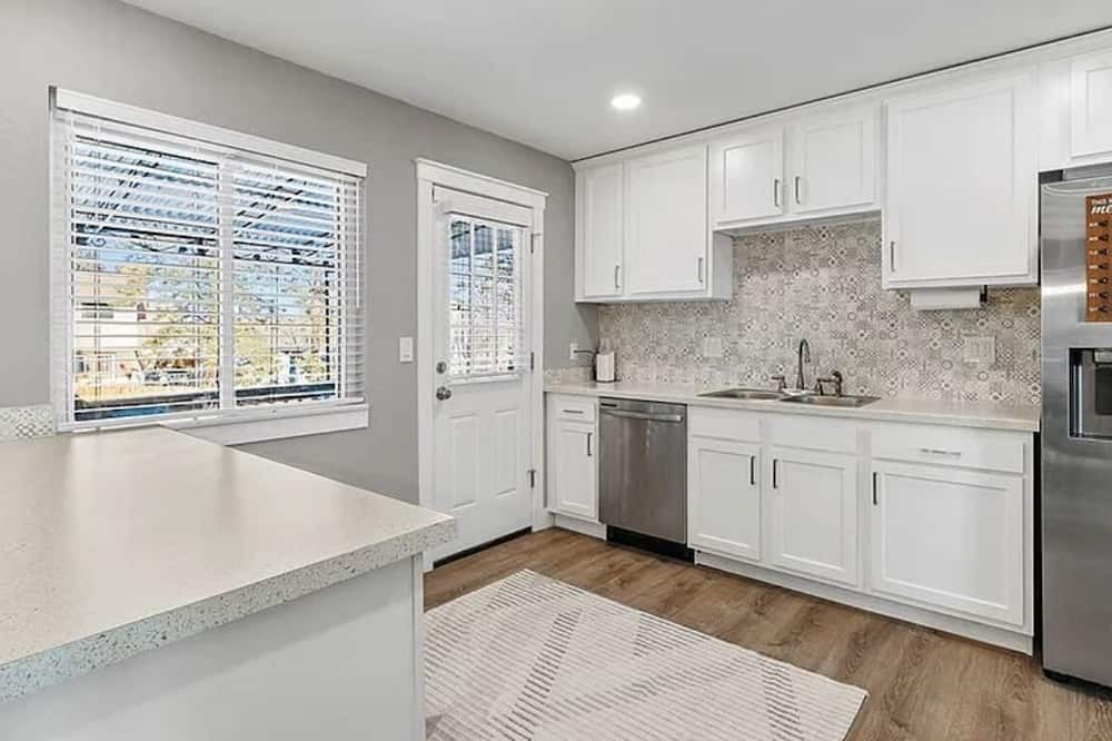 Photo of Kitchen in Southeast Colorado Springs