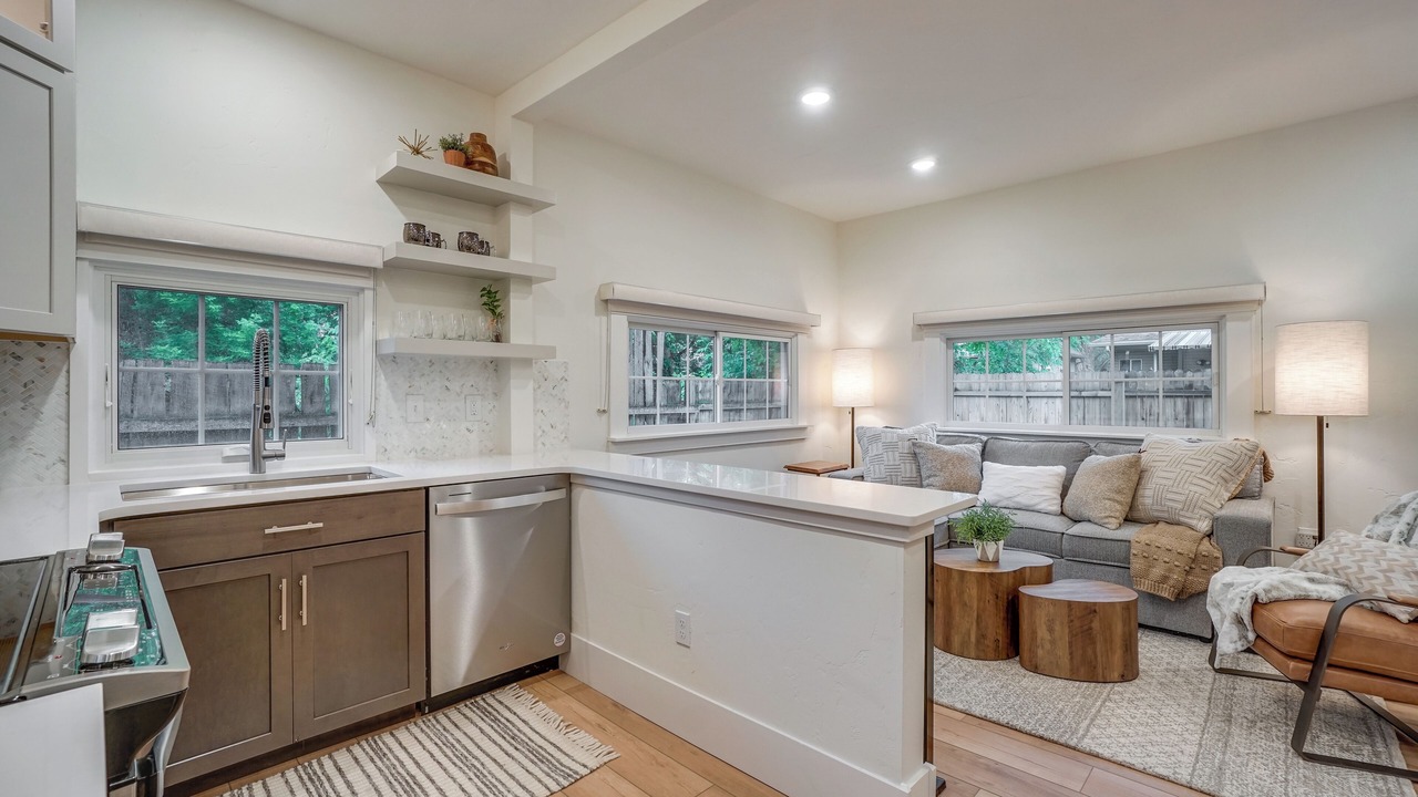 Photo of Kitchen in Martinez Park