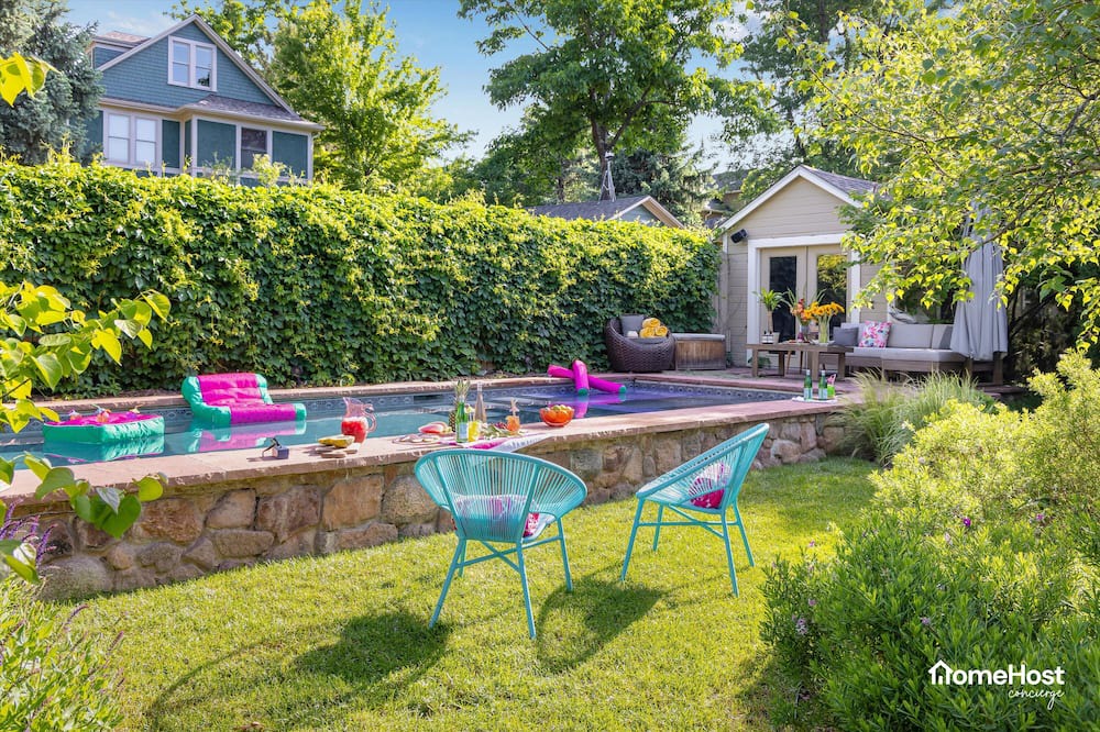 Photo of Outdoor in Mapleton Hill