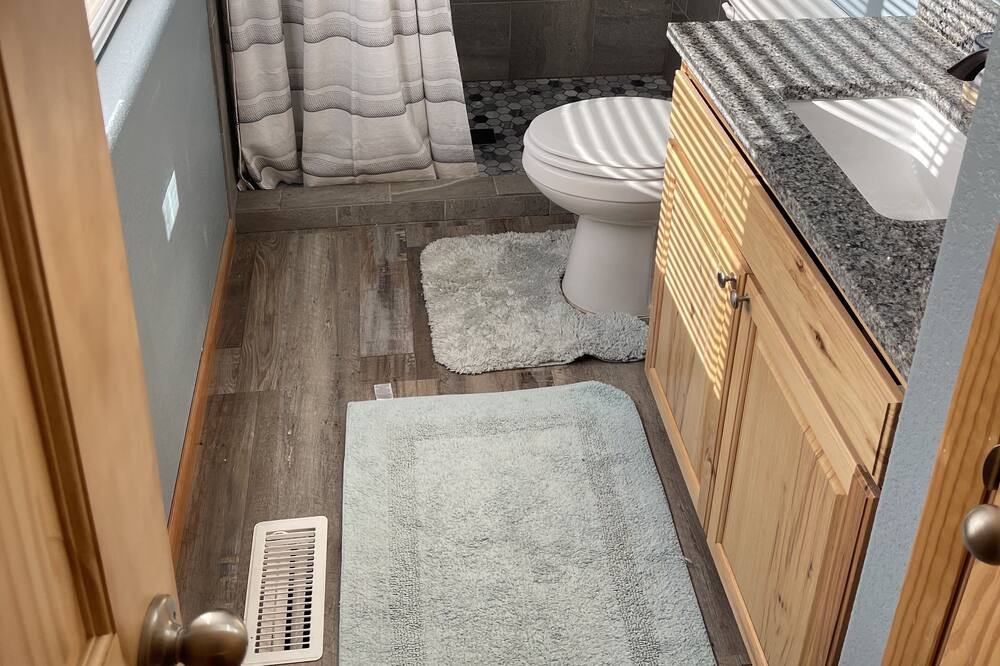 Photo of Bathroom in Colorado City