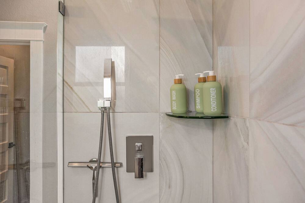 Photo of Bathroom in Congress Park