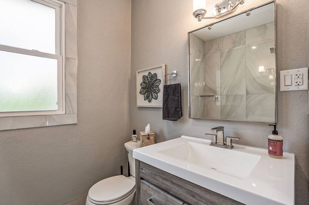 Photo of Bathroom in Congress Park