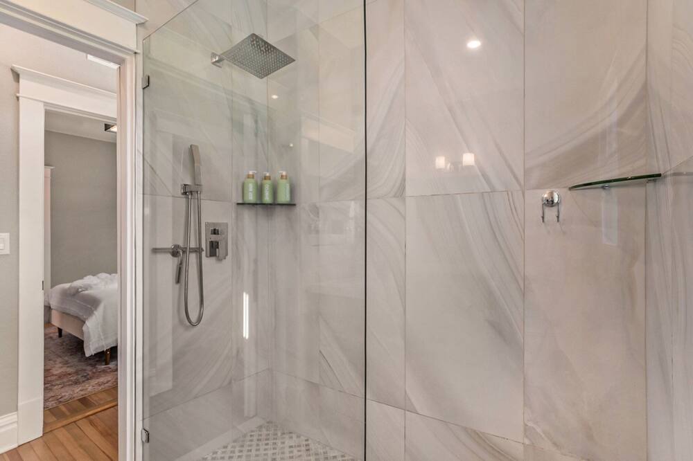 Photo of Bathroom in Congress Park