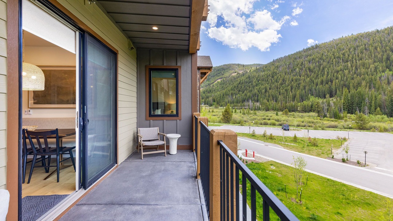 Photo of Outdoor in Lakeside Village