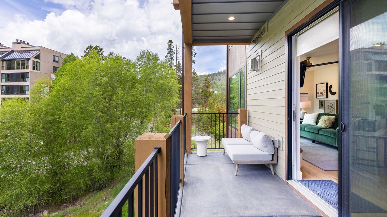 Photo of Outdoor in Lakeside Village