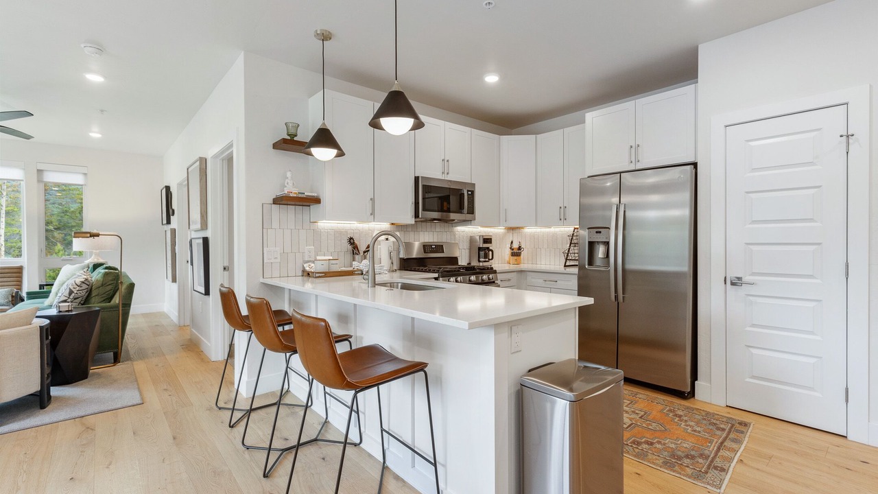 Photo of Kitchen in Lakeside Village