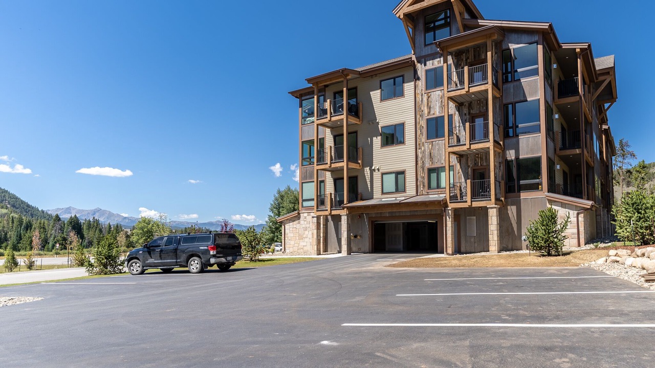 Photo of Outdoor in Lakeside Village