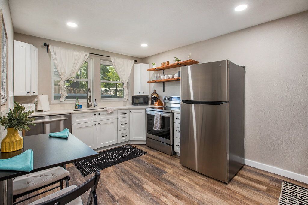 Photo of Kitchen in Dakota Station