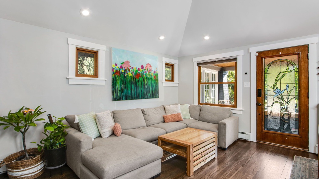 Photo of Livingroom in Berkeley