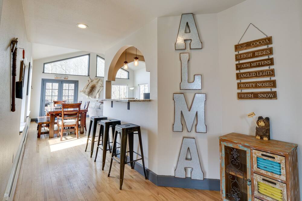 Photo of Others in Alma