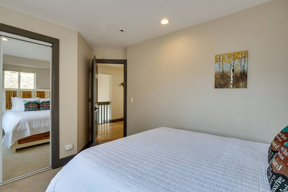 Photo of Bedroom in Alma