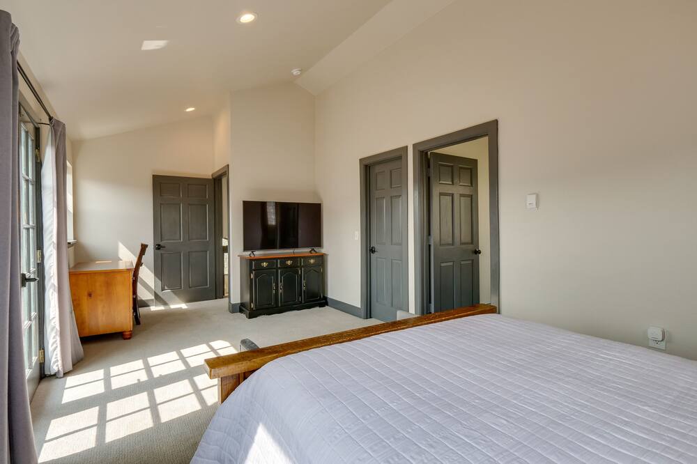 Photo of Bedroom in Alma