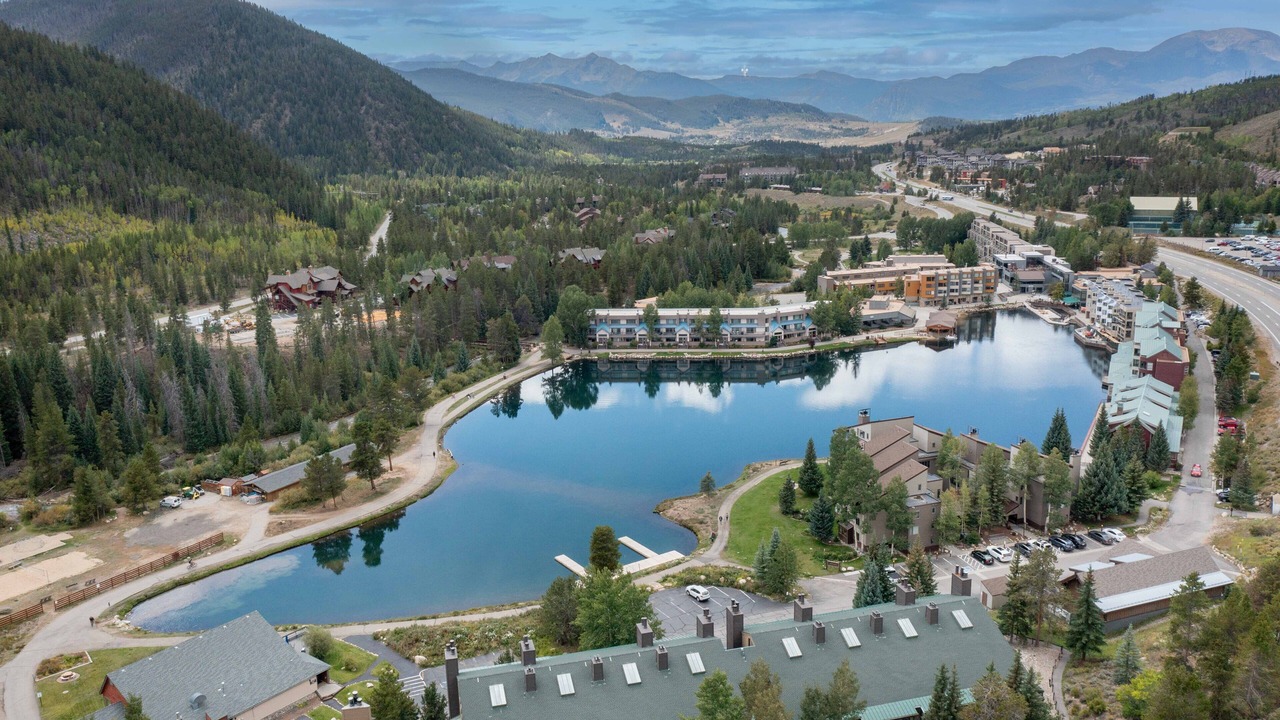 Photo of Outdoor in Lakeside Village